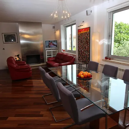 Lycia Apartment *